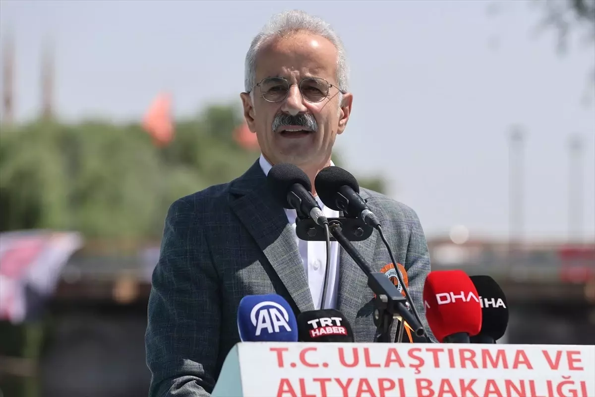 Ulaştırma ve Altyapı Bakanı Uraloğlu, Nevşehir'de konuştu Açıklaması