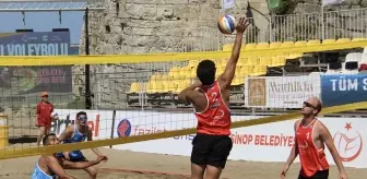 Uluslararası Pro Beach Voleybol Turnuvası Sinop'ta Başladı
