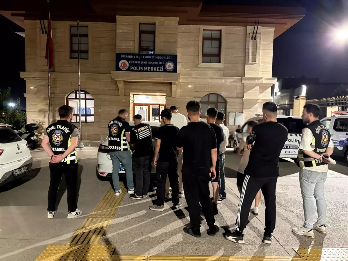 İstanbul'da Konvoy Yapan 9 Sürücüye 165 Bin Lira Ceza