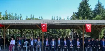 Uşak'ta arife günü şehitlik ziyaret edildi