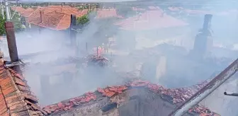 Uşak'ta Yangın: 3 Evde Hasar Meydana Geldi