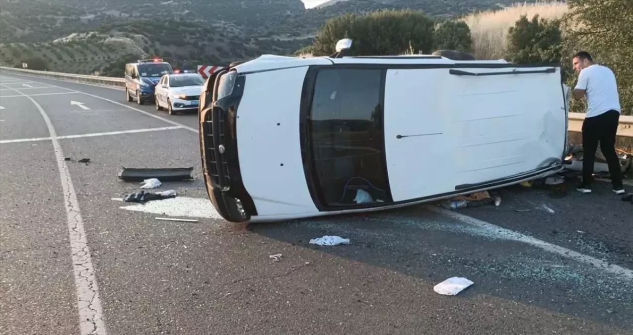 Uşak'ta Trafik Kazası: 1 Ölü, 4 Yaralı