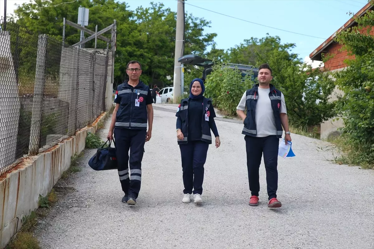 Uşak'ta Evde Sağlık Hizmetleri ile Hastaların Yanındayız
