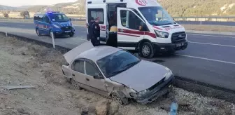 Uşak'ta Otomobil Şarampole Düştü: 4 Yaralı