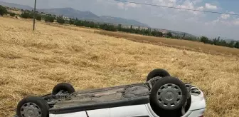 Uşak'ta Devrilen Otomobilde 3 Kişi Yaralandı
