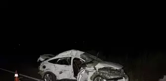Uşak'ta Tır ve Otomobil Çarpıştı: 1 Ölü, 1 Ağır Yaralı