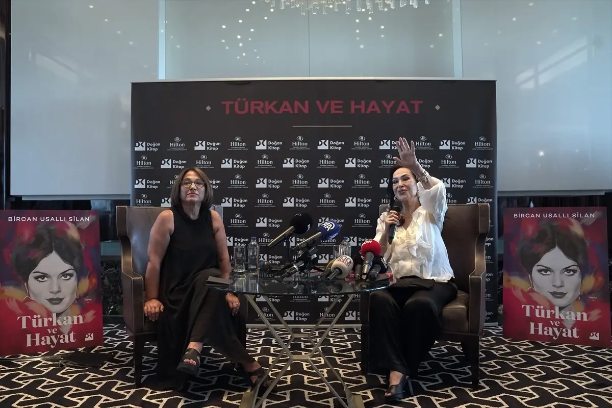 Türkan Şoray'ın Hayatını Anlatan Kitap Tanıtıldı