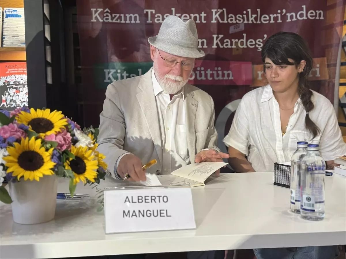 Alberto Manguel, İstanbul'da Okurlarıyla Buluştu