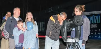 Kartepe'de 12 Bin Kişilik Gökyüzü Gözlem Şenliği Düzenlendi