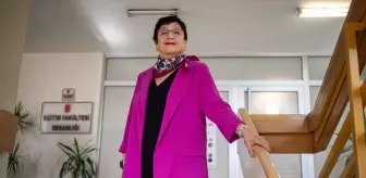 Uzmanlar yaz tatilinde öğrencilere dijital okuryazar olmayı öğrenmelerini tavsiye ediyor