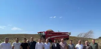 Uzunköprü Kaymakamı Ayçiçeği Hasadına Katıldı
