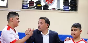 Vali Çiçek'ten Genç Sporculara Ziyaret ve Destek Mesajı