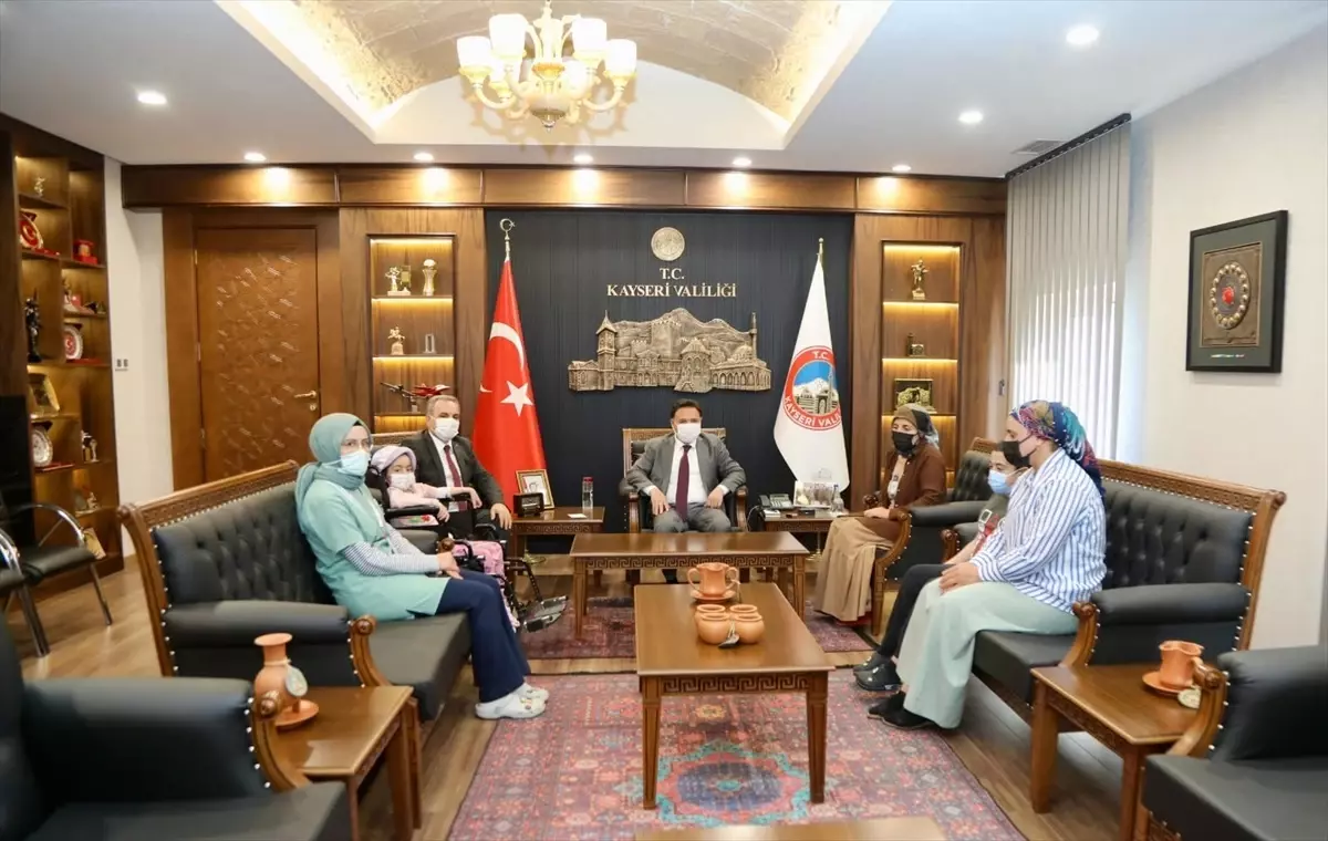 Tedavi Gören Çocuklar Kayseri'yi Gezdi