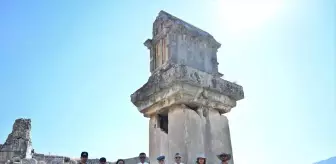 Antalya Valisi Kaş'taki Antik Kentlerde İncelemelerde Bulundu