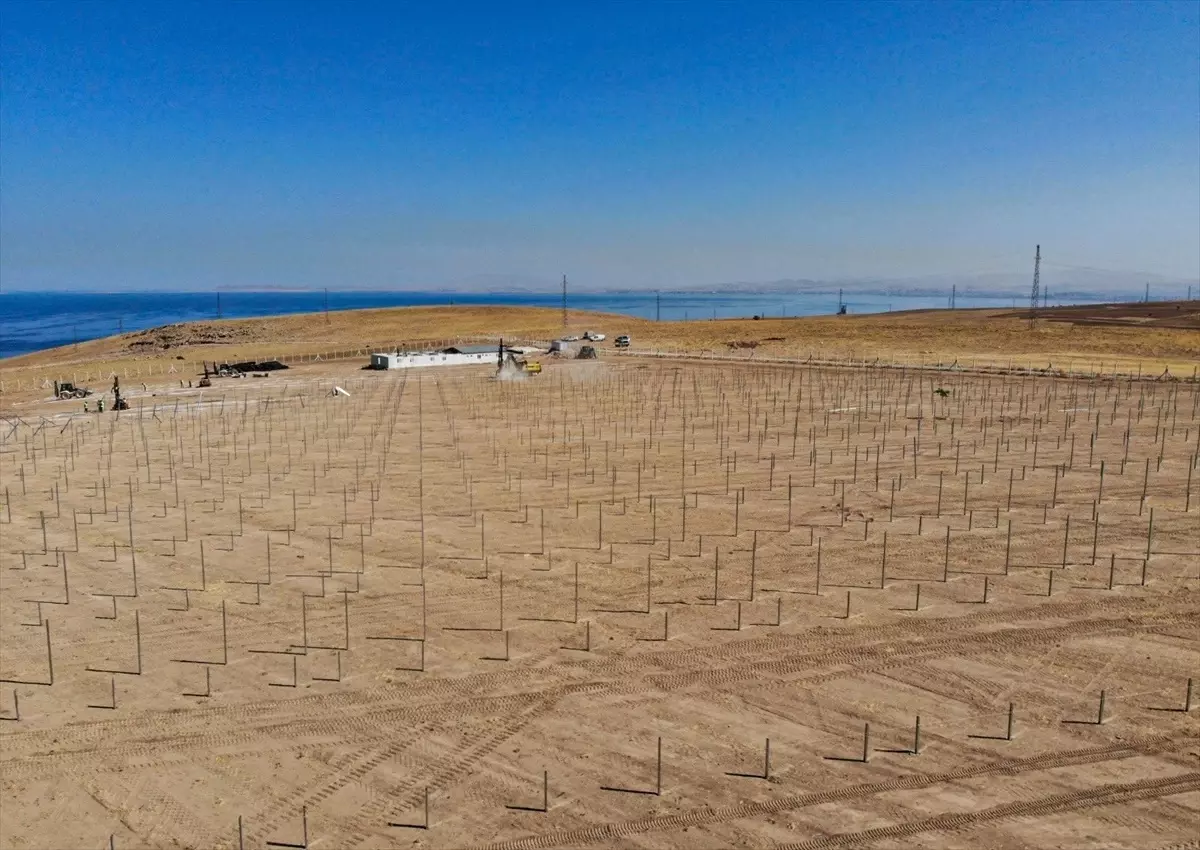 Van'da 1,2 Milyar Liralık Güneş Enerjisi Santrali Kuruluyor