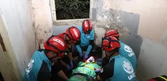 Van'da UMKE Eğitim Kampı: Deprem Senaryosuyla Arama Kurtarma Tatbikatı