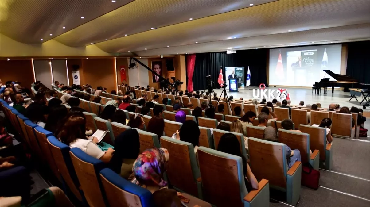 36. Ulusal Kimya Kongresi Van Yüzüncü Yıl Üniversitesi'nde Başladı