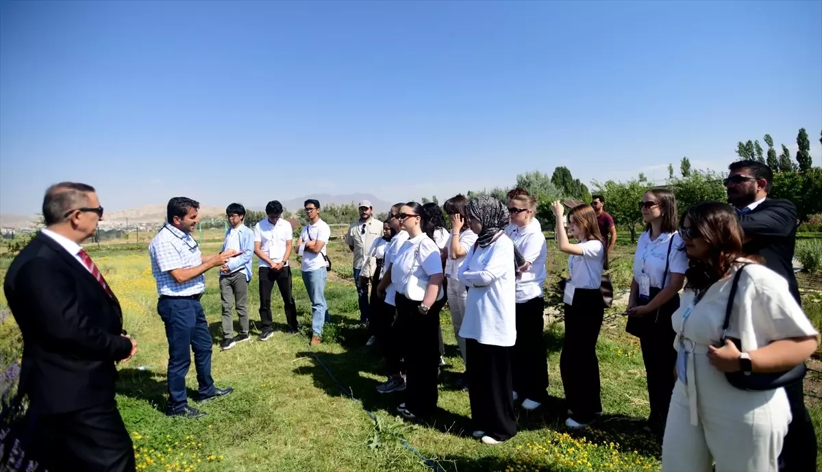 Van YYÜ'de 4. Gezi ve Fotoğraf Günleri Başladı