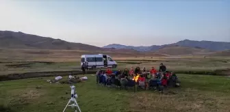 Van'da Perseid Meteor Yağmuru Etkinliği Yoğun İlgi Gördü