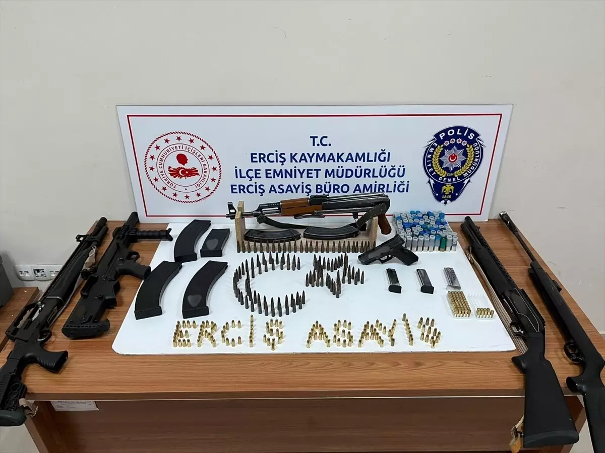 Van'da Suç Çetelerine Operasyon: 228 Kişi Yakalandı