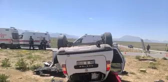 Van'da Trafik Kazası: 4 Ölü, 2 Yaralı