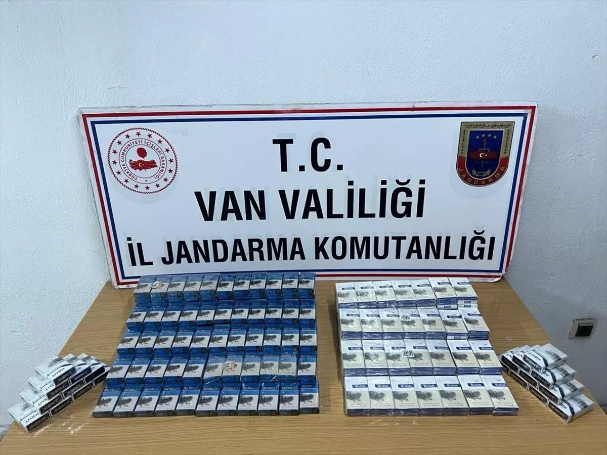 Van'da Kaçakçılık Operasyonunda 10 Gözaltı