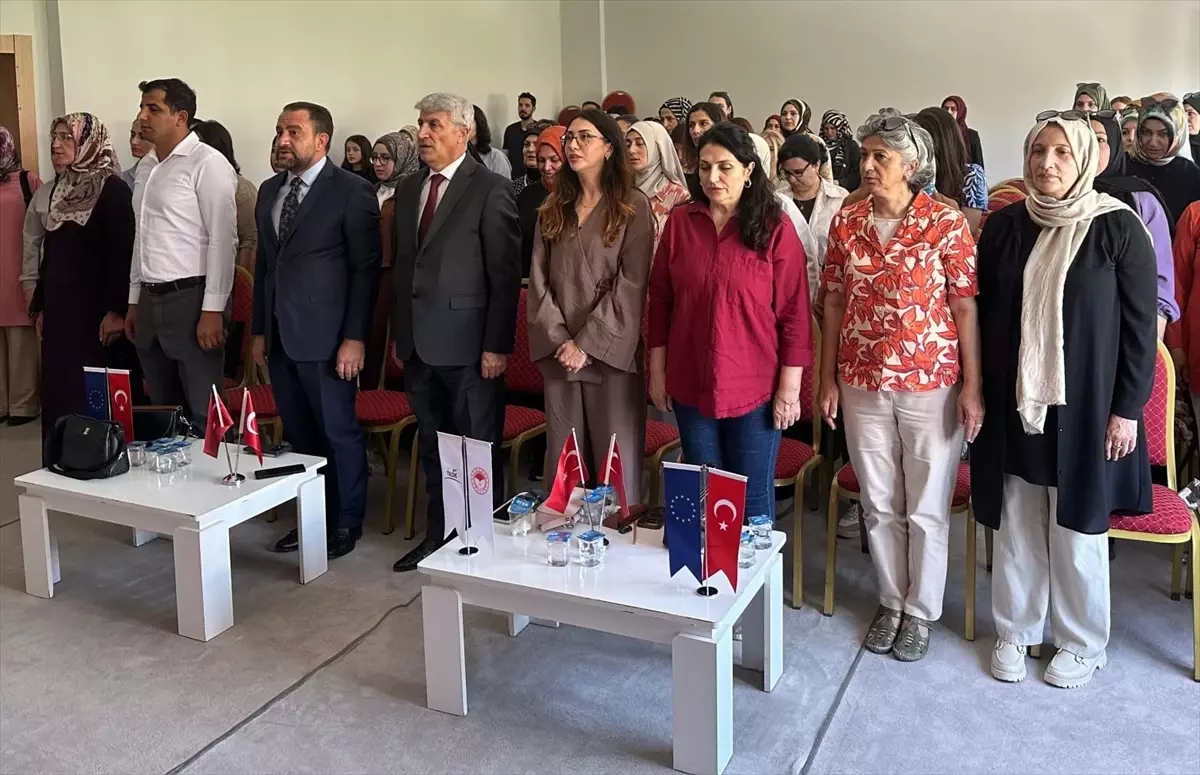 Van'da Kadın Girişimcilere Proje Hazırlama Eğitimi Verildi