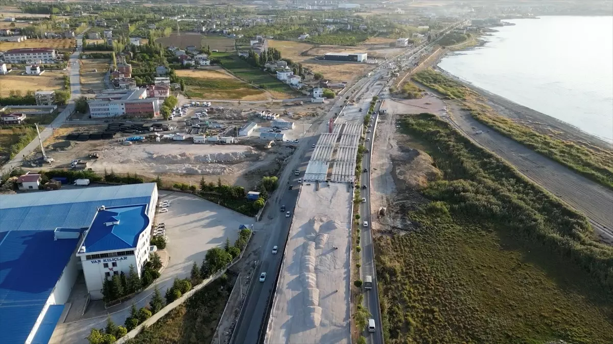 Van Edremit'te Köprülü Kavşak ve Bağlantı Yolu Çalışmaları Devam Ediyor