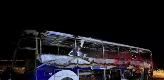 Tuşba'da Yolcu Otobüsünde Yangın Çıktı