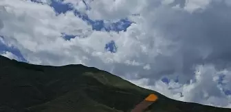 Ambulans Helikopterle Sağlık Hizmeti: Solunum Sıkıntısı Çeken Hasta Van'a Sevk Edildi