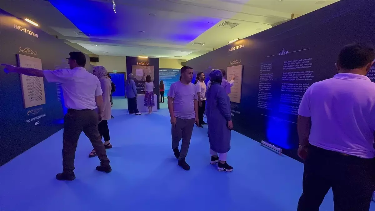 Van'da 'Suda Saklı Sözler' Sergisi Açıldı