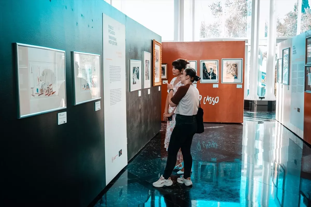Van'da Pablo Picasso Sergisi Sanatseverlerle Buluştu