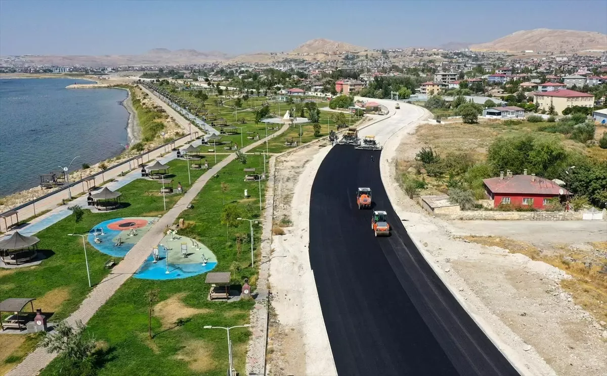 Van Gölü Sahil Yolu Projesinin 3. Etabı Başladı