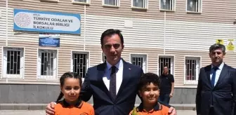 Van, Hakkari, Muş ve Bitlis'te Karneler Dağıtıldı