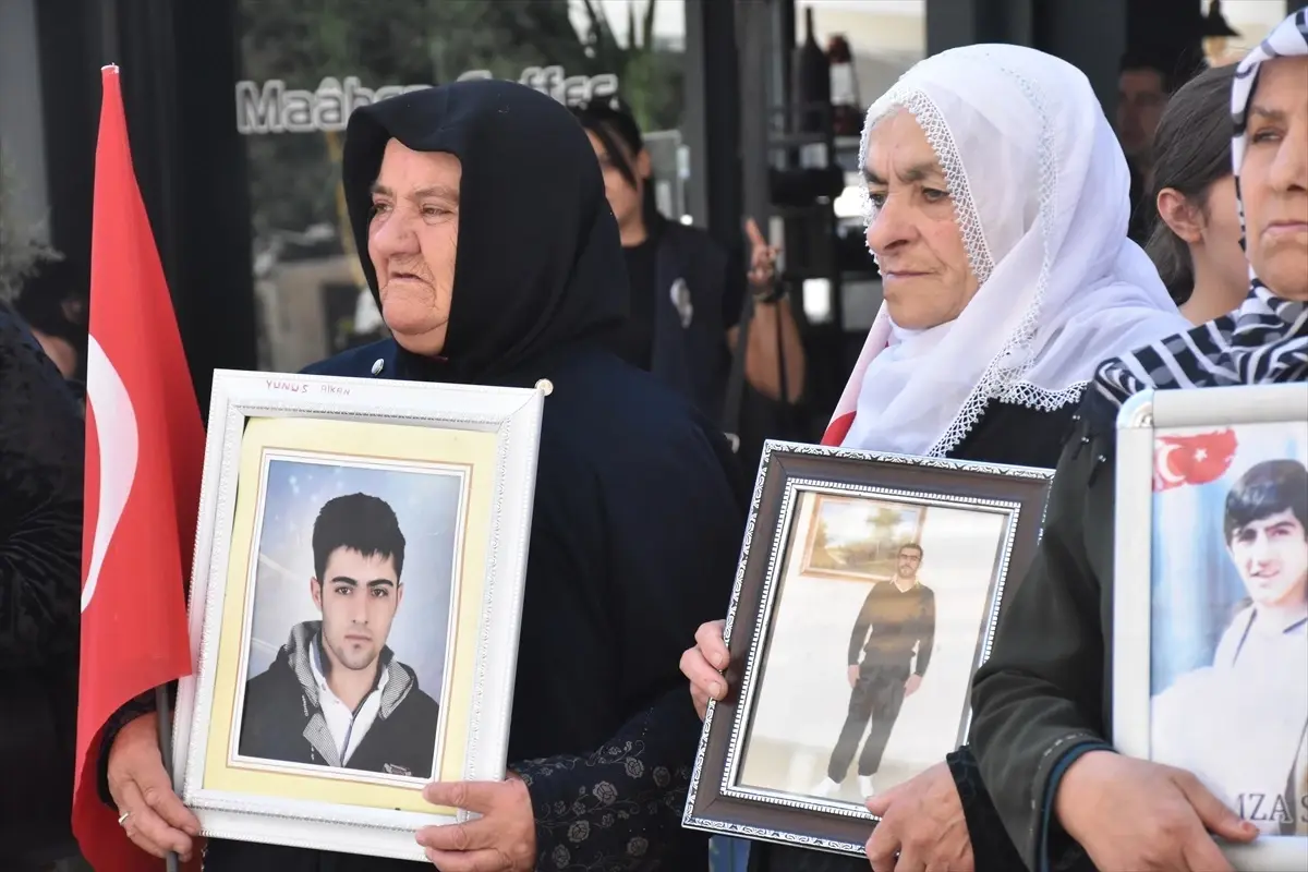 Van'da Kaçırılan Çocuklar İçin Eylem Devam Ediyor