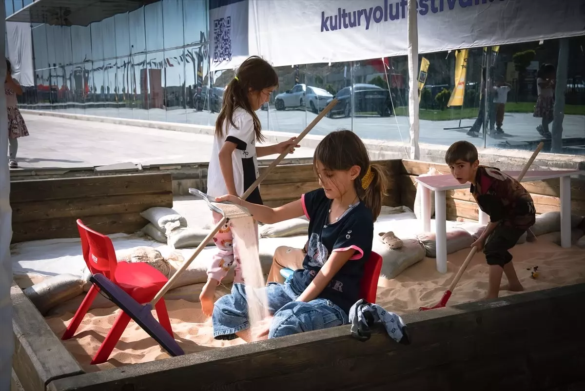 Van Kültür Yolu Festivali Renkli Etkinliklerle Devam Ediyor