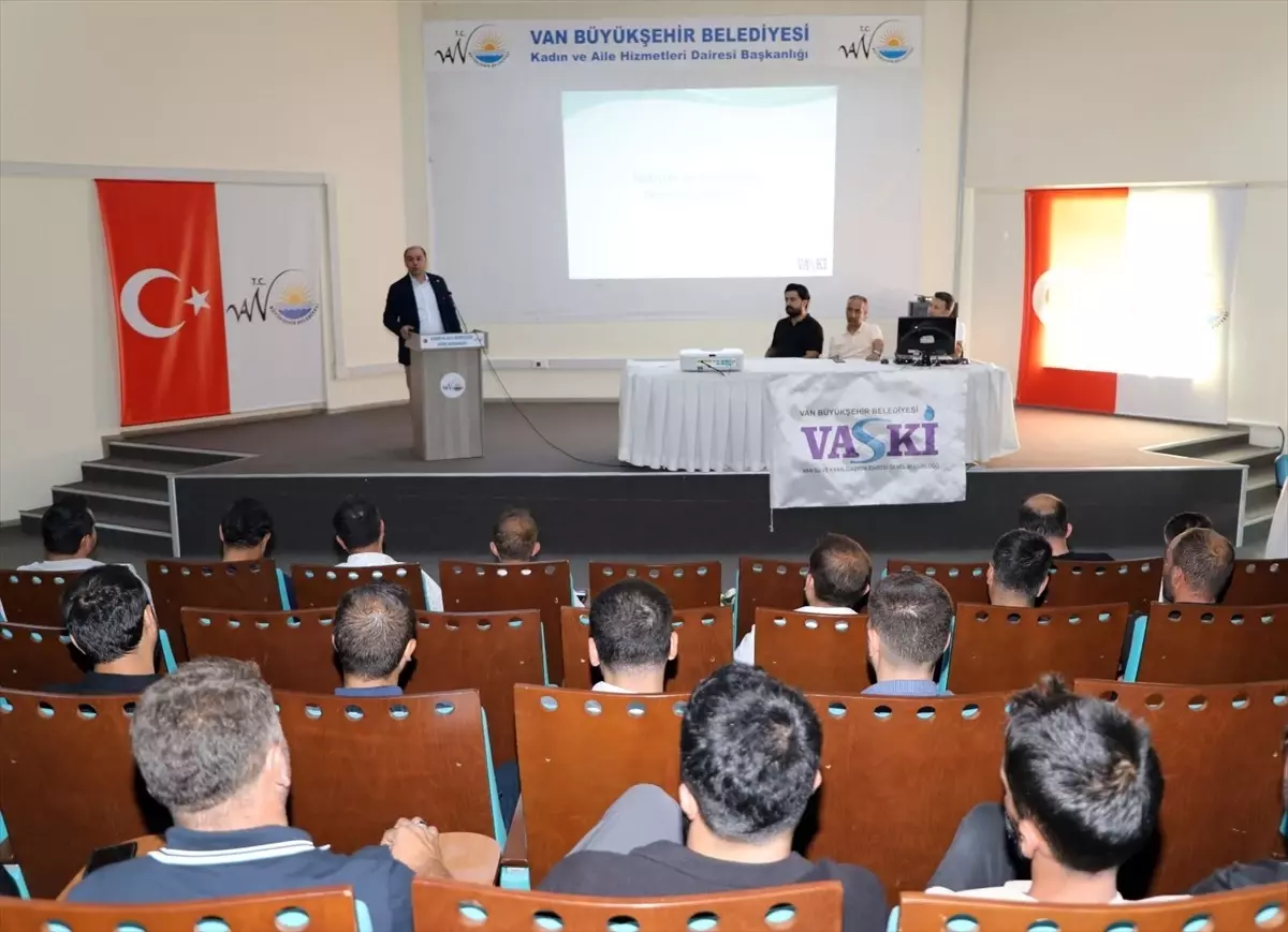 VASKİ'den Sayaç Okuma Personeline Eğitim Desteği