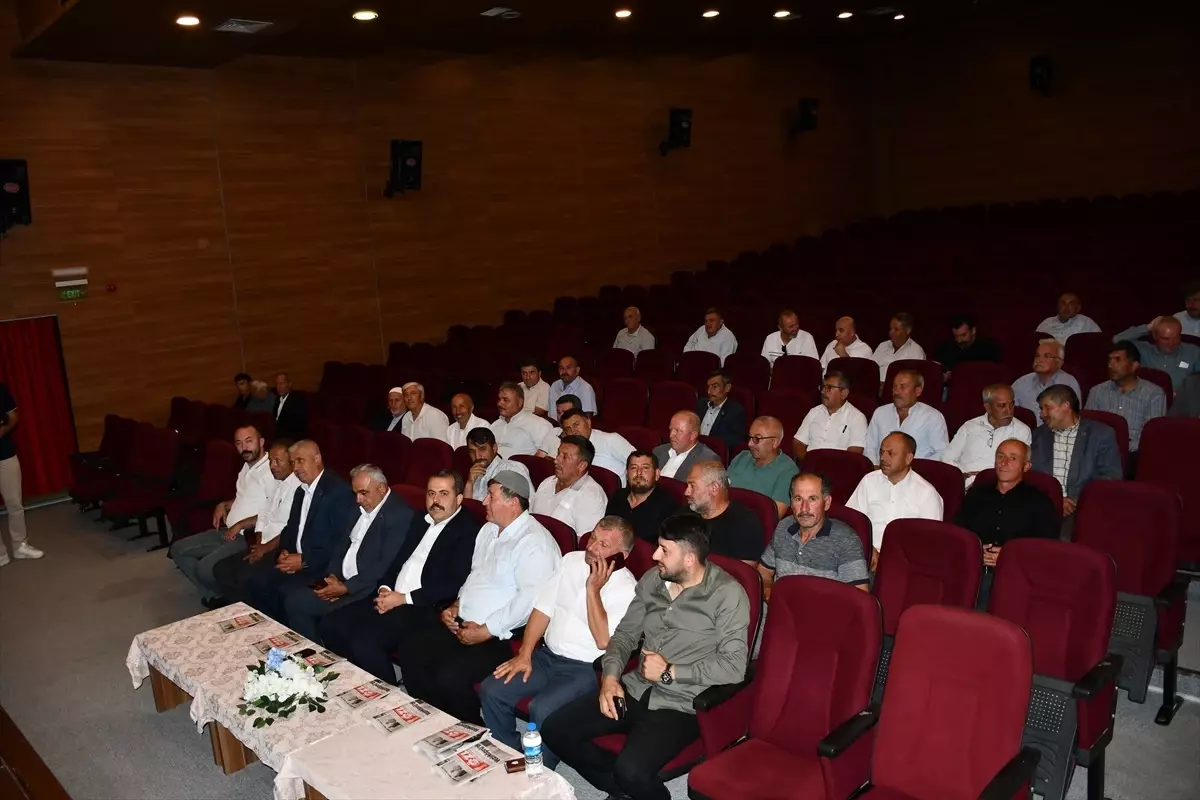 Vezirköprü'de Muhtarlara Yönelik Eğitim Programı Düzenlendi