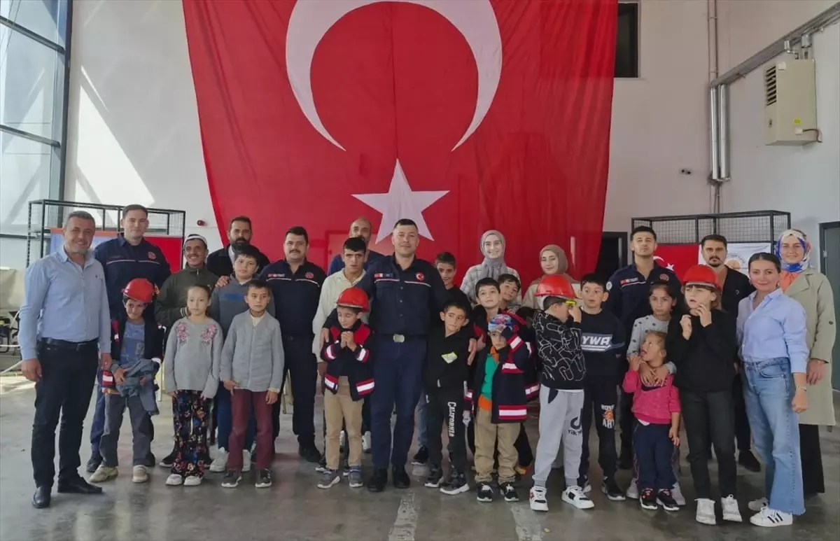 Özel Eğitim Öğrencilerinden İtfaiye Ziyareti