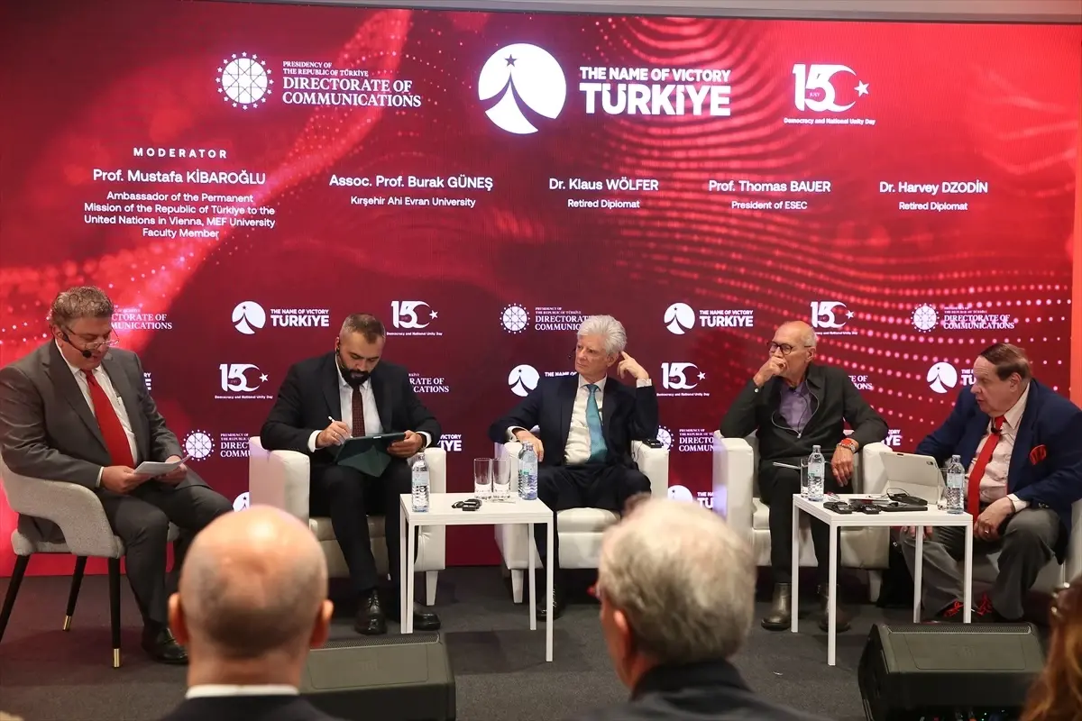 Viyana'da 'Zaferin Adı Türkiye' paneli düzenlendi