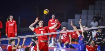 A Milli Erkek Voleybol Takımı, VNL'de Fransa'ya 3-0 Yenildi