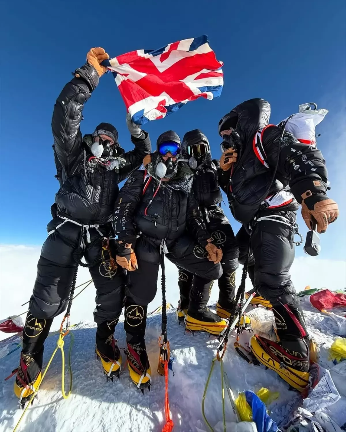 'Xenon' grubu üyesi, Everest tırmanışında kullandıkları ksenon gazı tartışmalarını yersiz buldu