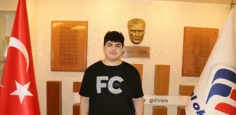 Efe Kaya Çağlar, YKS Yabancı Dil Testi'nde Türkiye 10'uncusu Oldu