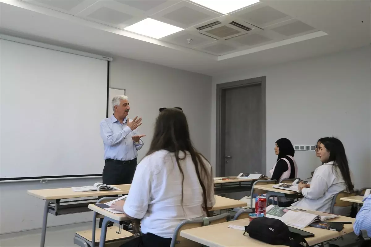 Yunus Emre Enstitüsü Yaz Okulu Türkçe Öğrenimine Yeni Bir Soluk Getirdi