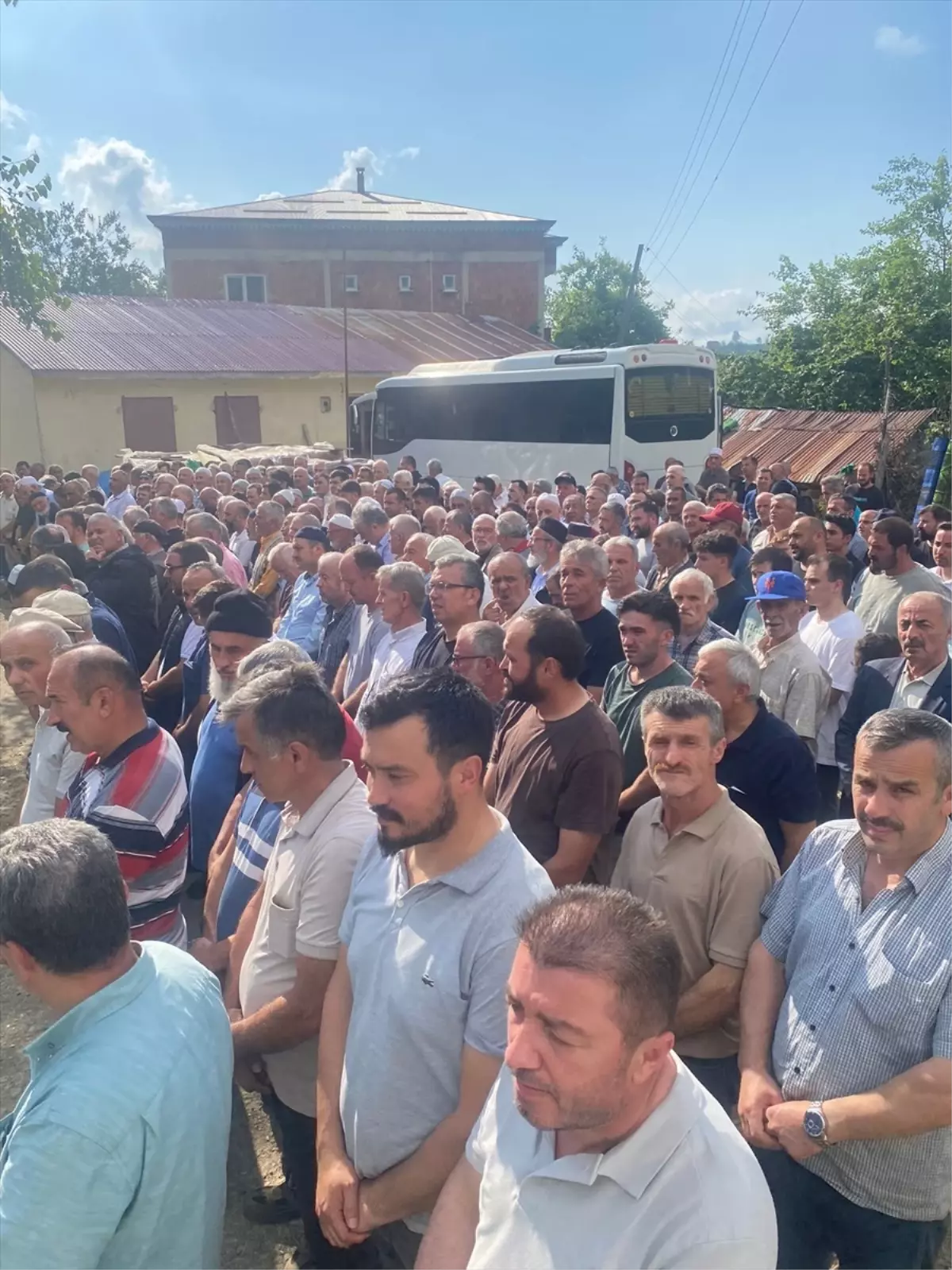 Giresun'da Trafik Kazasında Hayatını Kaybeden Mehmet Çağlar Toprağa Verildi