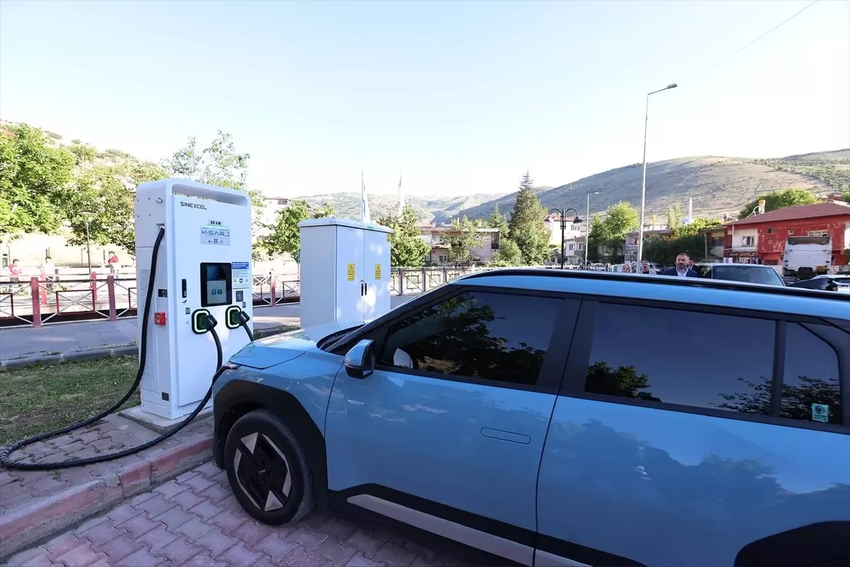 Kayseri'de Elektrikli Araç Şarj İstasyonu Açıldı