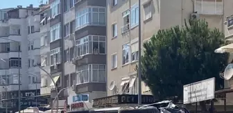 Yalova'da Kontrolden Çıkan Elektrikli Araç, Park Halinde 2 Otomobile Çarptı
