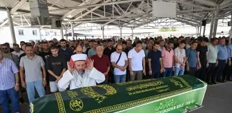 Yamaç Paraşütü Kazası: Cengiz Kalyoncu Toprağa Verildi