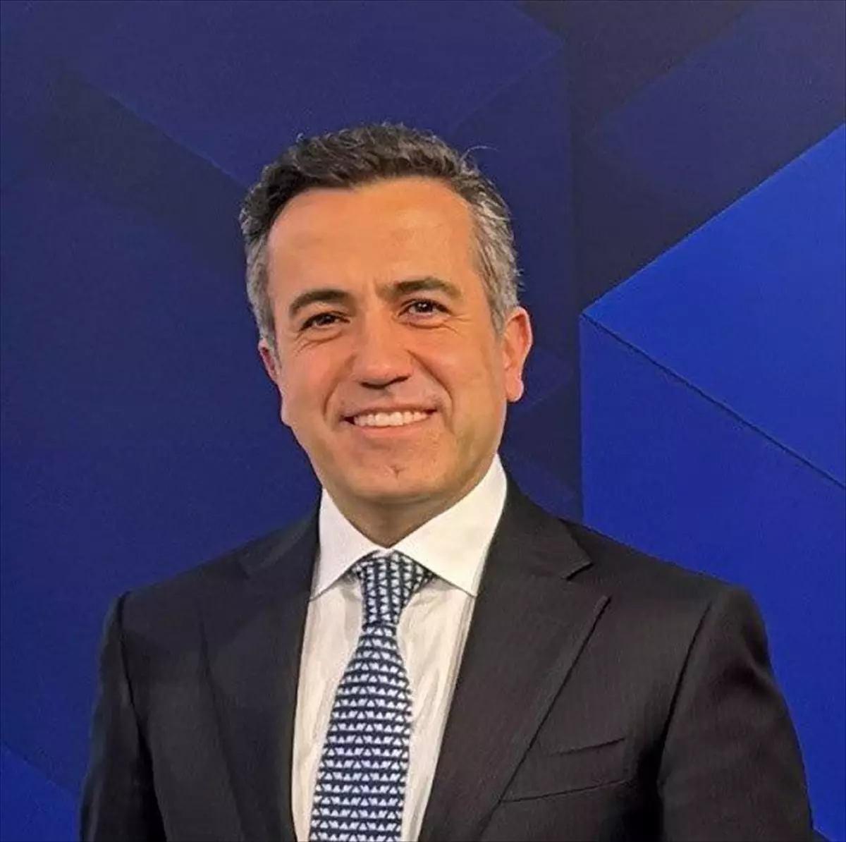 Yapı Kredi'den Yapay Zeka Destekli Satış Elçisi Uygulaması