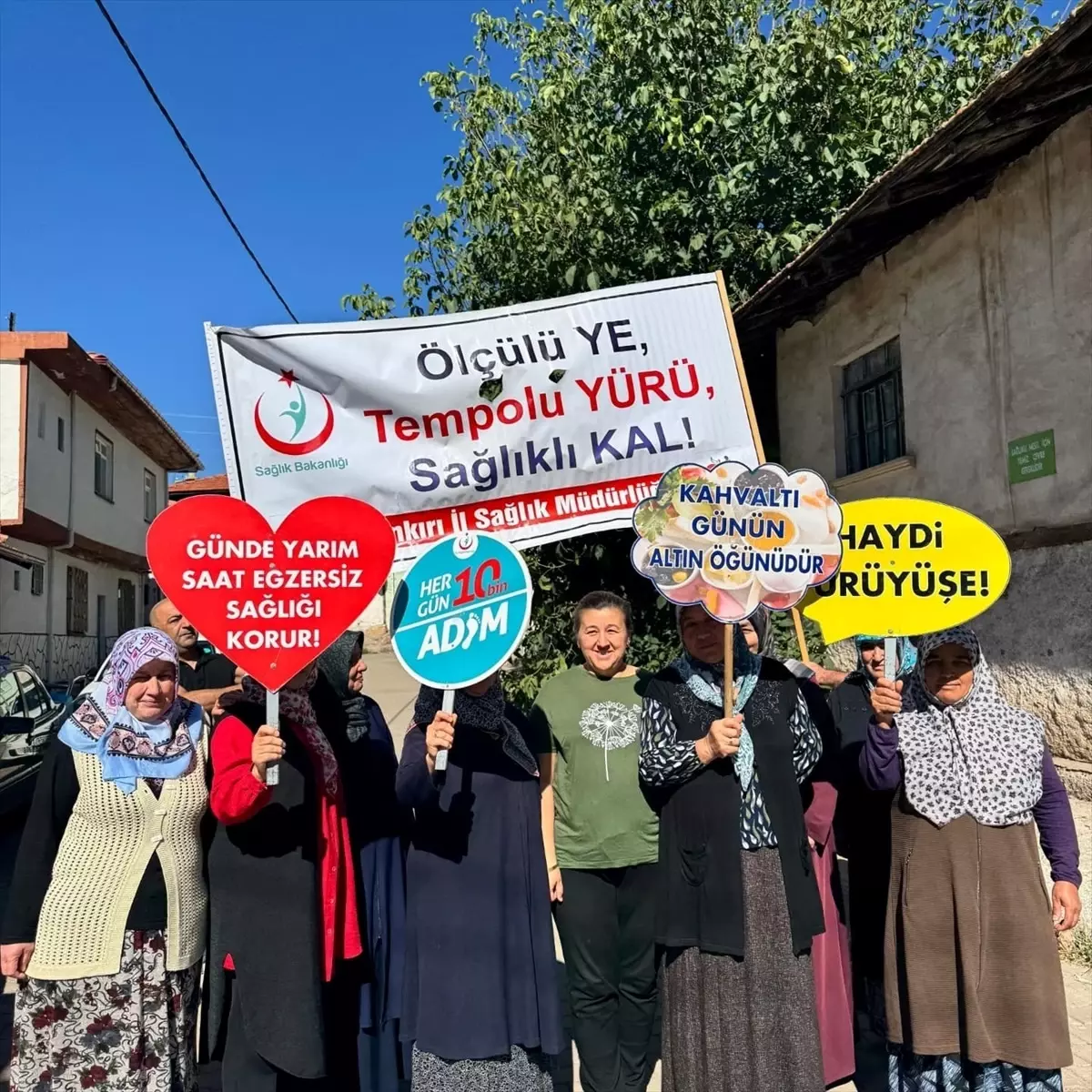 Yapraklı&apos;da Sağlıklı Yaşam İçin Yürüyüş Etkinliği